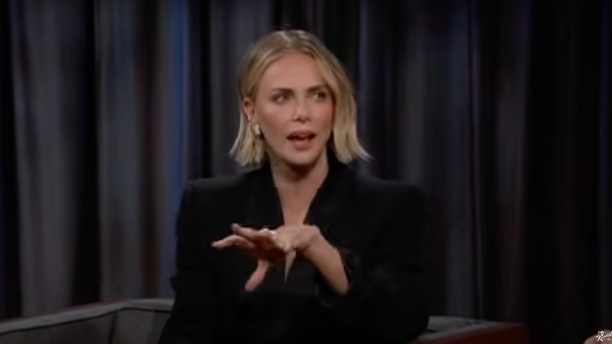 Charlize Theron defiende el Oscar que Uma Thurman merecía por 'Kill Bill'