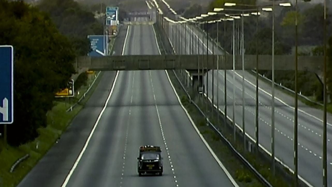 El secreto detrás de la escena más icónica de '28 días después': así vaciaron la autopista más transitada del Reino Unido