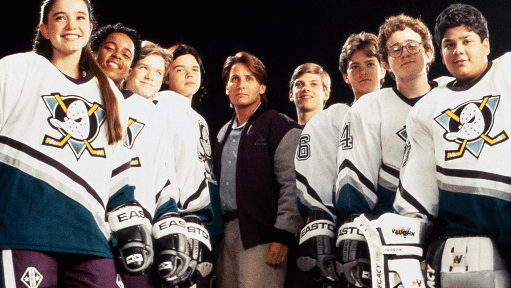 Emilio Estevez escribió un guion para 'Mighty Ducks 4' para corregir los errores de la serie, pero Disney prefirió no continuar