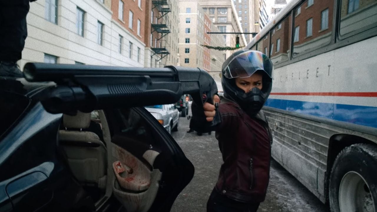 La película de acción que Netflix rescató tras casi cinco años de espera causa furor