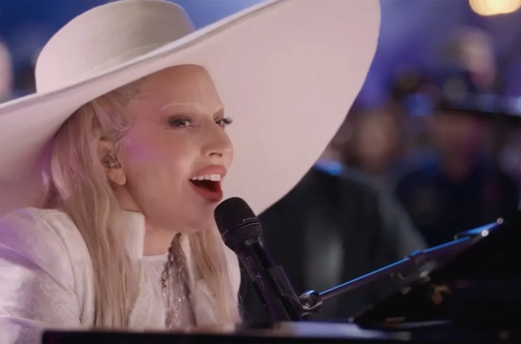 Lady Gaga gana el Emmy Deportivo 2025 por su emotivo tributo previo al Super Bowl
