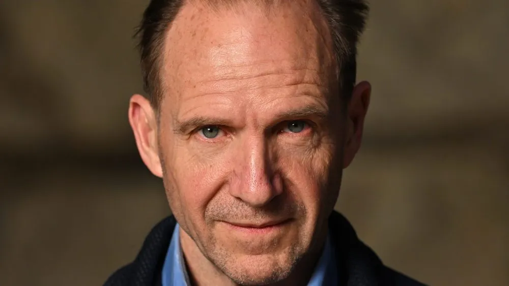 Ralph Fiennes será el nuevo presidente Snow en la esperada precuela de 'Los Juegos del Hambre'